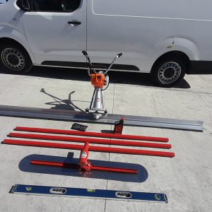 Combo Regla vibradora 3.0mts con motor + Platacho Gigante + Nivel profesional 1.2mts + 1 litro aceite 10W30 Honda + kit herramientas